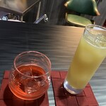 MAHO堂 - 左:ｶﾝﾊﾟﾘﾛｯｸ  右:ﾊﾟｲﾅｯﾌﾟﾙｼﾞｭｰｽ