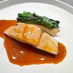 ahill azabu - ヒラスズキのポワレ シェリーソース