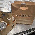 シェイクシャック 御殿場プレミアムアウトレット - 