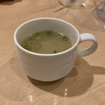 洋食にし - スープもめっちゃ美味しい。