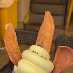 芋栗パーラー ブリキトタン - 芋ソフトパフェ