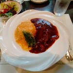 アルペンローゼ - .....信州産地卵のオムライス・ハッシュドビーフ４０００円税込み.....
