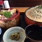 海鮮丼セット700円