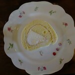 カフェ デ コト - ロールケーキ  ¥480