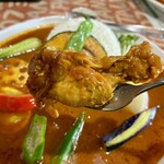小林カレー - ホロホロ身の手羽元