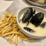 エミット フィッシュバー オイスター&グリル - 