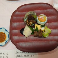 古月 - 季節の前菜八寸盆盛り合わせ