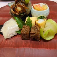 古月 - 季節の前菜八寸盆盛り合わせ