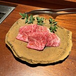 京都 和牛料理 一石三鳥 - 厳選牛のタレ焼肉2種盛り合わせ
