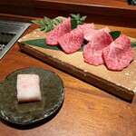 京都 和牛料理 一石三鳥 - 厳選牛の塩焼肉3種盛り合わせ