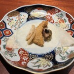 京都 和牛料理 一石三鳥 - ハモと赤センマイの北京ダック風