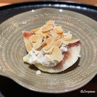 竹ざき - 無花果の白和えにアーモンドスライス