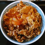 吉野家 - 料理写真:令和7年9月 24時間営業
牛丼並盛つゆだく 税込498円