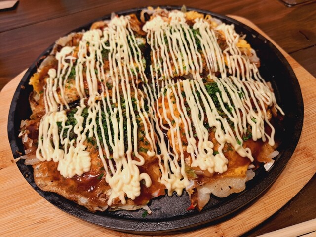 鉄板 笑い場 - 曽根田（お好み焼き）の写真