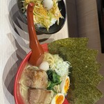 横浜家系ラーメン赤家 - 