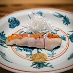 温石 - 「旨みを引き出すのは熟成といわれるが、旨みは熟成なしでも焼き方次第で引き出せる。新鮮な躍動感を味わって欲しい」