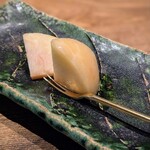 温石 - 珍しく山梨の桃。