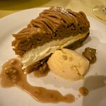 ラガッツォ - 栗のモンブラン風タルト 800円