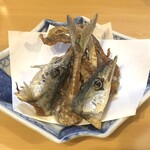 いな穂 - さんまのアラを揚げてくれました。