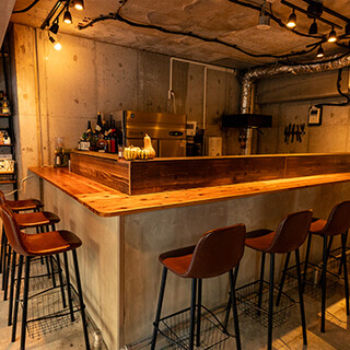 1人でも訪れやすい、カフェ＆バー◆おしゃれで落ち着く大人空間