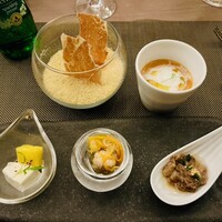 Jose Luis Karuizawa - ピンチョス・タパス4種盛り合わせとガスパチョ