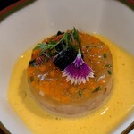 横濱元町 霧笛楼 - 大紋ハタのタルタル 豆乳のブランマンジェ 人参のピューレ 葉人参のディップ キャビアの塩分