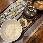 うめだ商店 - 焼魚定食（サンマ）