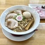 ぶたのほし - とんこつ煮玉子ラーメン+桃ニク