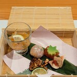 318363787 - 鯵の南蛮漬け•手毬寿司•焼き松茸•紅葉麩にトマトのワインゼリー乗せ•イチジクのごま和え