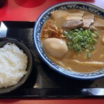 岐阜味噌ラーメン 麺匠 紗蔵 - 料理写真: