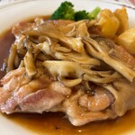 桃花水 - ★本日のランチ（若どりのポワレ舞茸ソース・1000円税込）★