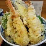 天丼 平右衛門 - （※写真5）天丼（大盛り）（えのき天をどけた状態・正面から）