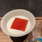 仁修樓 - フルーツトマトの杏仁豆腐