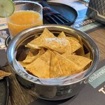 HOLA! Tacos&Cantina - チップス＆サルサ