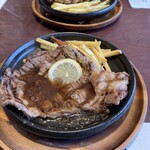 THE PUBLIC PLUM UMEDA - 