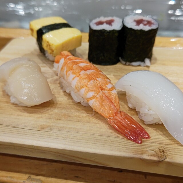 Tsukiji Sushi Iwa Ginza Mitsukoshi Ten photo 5