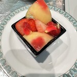 Tiffany Blue Box Café - 庄司夏子シェフのケーキ（フルーツタルト）