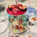 Tiffany Blue Box Café - 