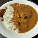 軽食＆喫茶 コンパ - 料理写真:ハンバーグカレー（870円）