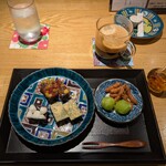 名古屋本山菓匠あんこととら - 本山よーかん、米粉とてんさい糖のかりんとう（水菓子付）、ふわっふわのホットコーヒー