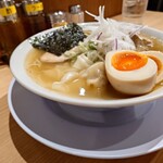 中華そば やなぎや - 食べ応えありのワンタン