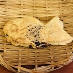 ナニワヤ・カフェ - たい焼き1匹とほうじ茶セット700円