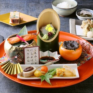 大津ならではのおもてなし。雅やかな「百人一首ランチ」も自慢