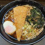名代 富士そば - 朝の爽やかな空気の中で演歌を聴きながら食べる朝きつねそばは最高だ