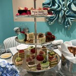 Tiffany Blue Box Café - 