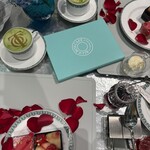 Tiffany Blue Box Café - 