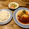 ケイアンドケイ - 料理写真:牛フィレ肉のカツレツハムとチーズ添えランチ(税込1000円)