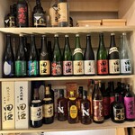 鮨と地酒 地雷也 - 田酒の品揃え良すぎて失神しそう❤️