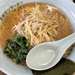 ラーメンショップ 椿 - ネギ味噌ラーメン　中盛り