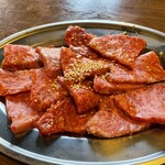 黒毛和牛焼肉と本格もつ鍋 山樹 - 